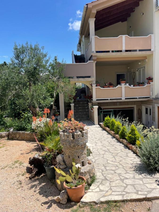 Penthouse Damjan Apartman Banjol Kültér fotó